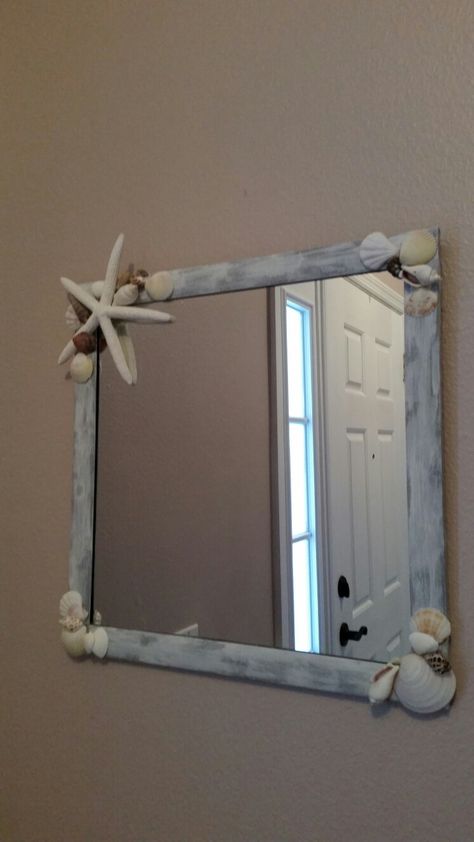 Mirror With Shells Seashell Frame, Beach Theme Mirror, Diy Shell Mirror Frame, Seashell Mirror Frame, Square Mirror Wall Decor Diy, Seashell Mirror Diy, Shell Mirror Diy, Shell Mirror Frame, Creative Mirror Frame Ideas