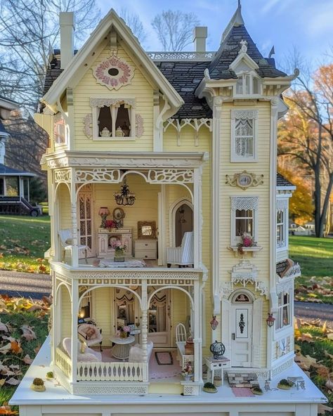 Elaborate Doll Houses, Beautiful Doll House, Victorian Barbie House, Building Doll Houses, Big Barbie Doll House, Architecture Doll House, Doll House Victorian, Miniature Buildings Scale Model, Dolls House Exterior Ideas