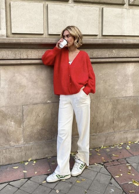 Red Cardigan Outfit Aesthetic, Red Tshirt Outfit, Button Shirt Outfit, Early Spring Outfits Casual, Cardigan Outfit Aesthetic, Normcore Outfits, Formal Winter Outfits, Red Sweater Outfit, Red Button Up Shirt