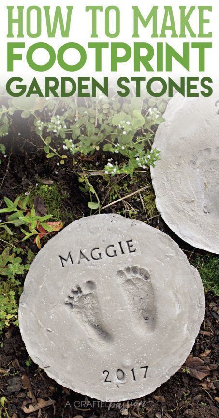 How to Make Footprint Garden Stones // Looking for the perfect Mother's Day gift? Check out how to make these cute footprint garden stones with these easy to follow DIY instructions. Cement Stepping Stones, Diy Stepping Stones, Dollar Diy, Stepping Stones Diy, Concrete Stepping Stones, Kingston Jamaica, Garden Stepping Stones, Garden Steps, Meteor Garden 2018