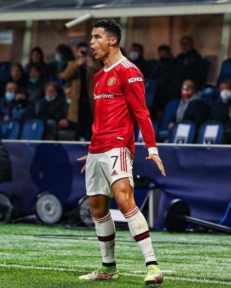 Cr7 Manchester United, Football Premier League, Cristiano Ronaldo Manchester United, Ronaldo Manchester United, Cristiano Ronaldo Young, Ronaldo Manchester, Cristiano Ronaldo Style, Ronaldo Goals, Lionel Messi Fc Barcelona