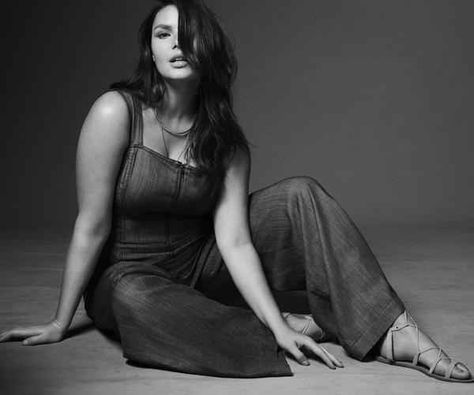 Candice Huffine, Plus Size Photography, Plus Size Posing, Steven Meisel, American Fashion Designers, Foto Poses, Vogue Uk, Ashley Graham, Curvy Model