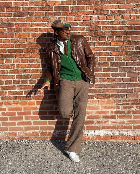 Ivy Cap Men Outfit, Mens Fashion Poses, Late 60s Fashion, Mens Outfit Inspiration, Fire Fits, Mode Casual, Vintage Clothing Men, November 11, Streetwear Men Outfits