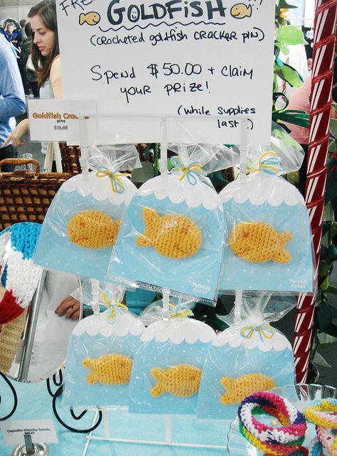 #crochet goldfish crackers via @Twinkie Chan Crochet Stuffed Animal Display, Things To Crochet For Craft Fair, Crochet Craft Fair Display Ideas, Amigurumi Craft Fair, Crochet Raffle Ideas, Crochet Spring Craft Fair Ideas, Display Crochet Items Craft Fairs, Crochet Craft Fair Table Set Up, Craft Fair Crochet Display