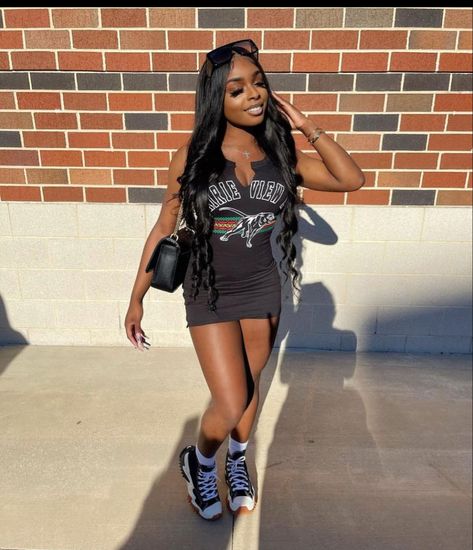 Hbcu Party Outfits, Hbcu Drip, Hbcu Homecoming Outfits, Hoco Outfits, Hbcu Outfits, Stylish Black Women, Cute Date Night Outfits, Party Outfit College, College Gameday Outfits