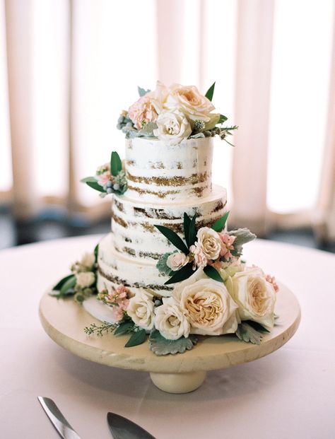 The best wedding cakes of 2015 are here! Click through now to find your favorite: http://www.stylemepretty.com/2015/12/14/the-best-wedding-cakes-of-2015/ Cheapest Wedding, Wedding Draping, Cake With Flowers, Naked Cakes, Wedding Cake Rustic, Cool Wedding Cakes, White Wedding Cake, Wedding Cake Inspiration