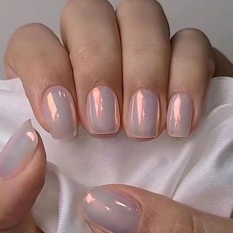 24pcs Iridescent Pearl White False Nail Short Square Press on Nail for Nail Art Neutral Winter Nails, Opalescent Nails, Iridescent Nails, School Nail Art, Nail Options, Color Perla, Nail Short, Long Nail Art, Iridescent Pearl