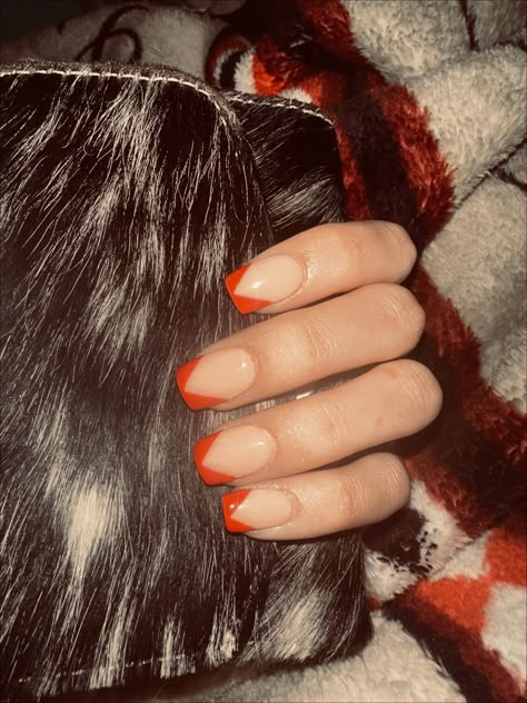 Rodeo Acrylic Nails, Western Nails For Prom, Red Punchy Nails, Western Nail Colors, Red Western Nails Acrylic, Almond Nails Western, Western Red Nails, Nails Western Design, Nail Inspo Western