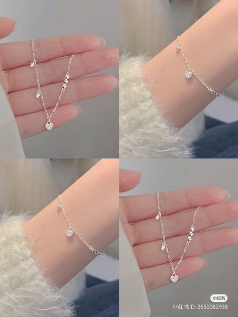 Korean Bracelet, Simple Necklace Designs, Minimalist Jewelry Silver, Silver Bracelet Designs, Hand Jewelry Rings, Fancy Jewelry Necklace, Daily Wear Jewellery, Pretty Jewelry Necklaces, Expensive Jewelry Luxury