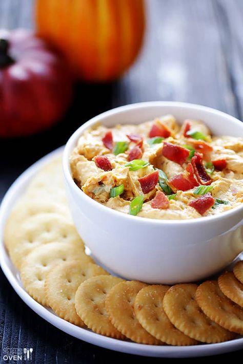 19 Thanksgiving Dips That Will Feed A Crowd Thanksgiving Dip, Pumpkin Dip Recipe, Dip Food, Dip Recipes Appetizers, Savory Pumpkin, Thanksgiving Appetizers Easy, Pumpkin Dip, Savory Pumpkin Recipes, Fall Appetizers