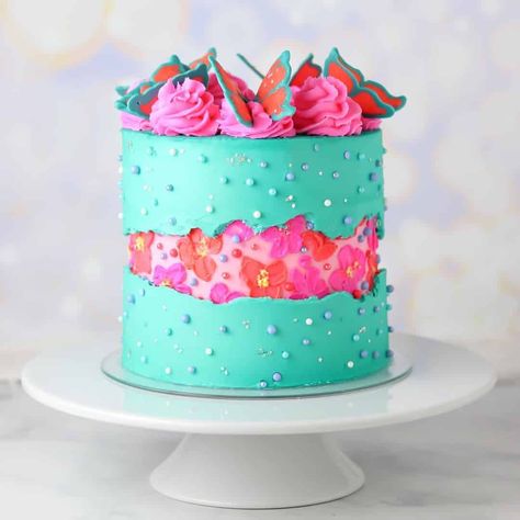 Summer Cake Designs, Pink And Blue Cake, Fancy Cake Ideas, Summer Cake Ideas, Fault Line Cakes, Fault Line Cake, Birthday Cake Designs, Holiday Desserts Table, Summer Cake