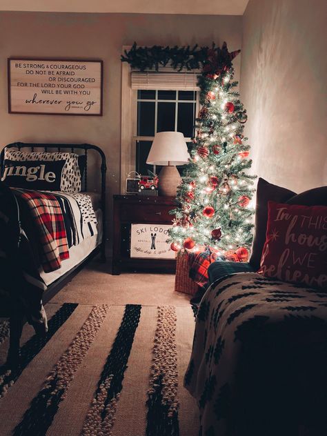 Christmas Tree Bedroom Ideas, Christmas Decor For Kids Room, Decorate Kids Room For Christmas, Kids Bedroom Christmas Decor, Christmas Tree In Bedroom, Kids Christmas Bedroom Target, Bedroom Christmas Tree, Kids Room Christmas Tree Boy, Little Christmas Tree Girl Rooms