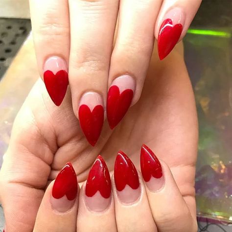 Nails Vintage, Heart Nail Designs, Manicure Nail Designs, Shaped Nails, Vintage Nails, Diy Nail Designs, Heart Nails, Funky Nails, Valentine's Day Nails