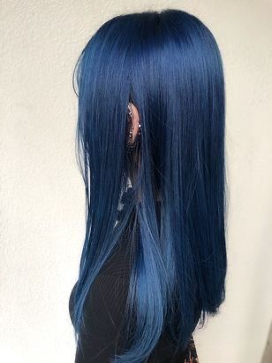 Midnight Blue Hair, Dyed Hair Blue, Dark Blue Hair, Hair Color Streaks, Dyed Hair Inspiration, Hair Dye Ideas, Pretty Hair Color, Dye Colors, Hair Stylies