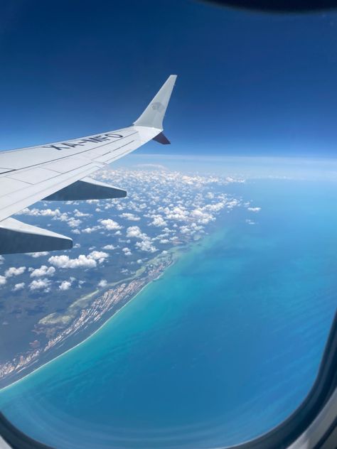 Cancun Plane Ride, Aesthetic Iphone, Aesthetic Iphone Wallpaper, Cancun, Airplane View, Iphone Wallpaper, Iphone