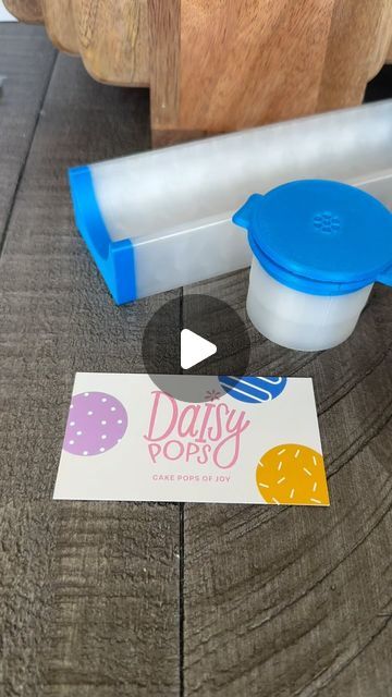 Brandy Brian on Instagram: "Let’s make some cake pops using this Daisy Makes circle popper 💕  #cakepops #dippedtreats #cakepopdiscs #treatmakeroftiktok #babyshower #bridalshower #birthdayparty #wedding #desserttable #sweets #treats #stoverandcompany #southernsweets_xo  @daisymakes_innovations @daisypops_cakepops" Cake Pop Discs, Disc Cake Pops, Flat Cake Pops, Cake Pop Flavors, Dipped Treats, Circle Cake, Cake Pop Maker, Halloween Cake Pops, Flat Cakes