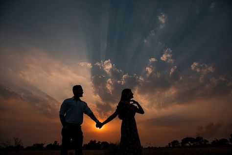 Sunset and Silhouette are the true essence of photography… Neha & Aniket #thedarkroomindia #couple #silhouette #sunset #sunlight #couplegoals #coupleshoot #indianwedding #weddingphotographer #destinationweddingphotographer Old Couple Photography, Couple Sunset, Dark Room Photography, Silhouette Sunset, Room Photography, African Sunset, Couple Silhouette, Old Couples, Dark Room