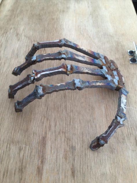 Hand 1 Welding Women, Coal Forge, Recycled Metal Art, Remove Rust, Welding Art Projects, Welding And Fabrication, Metal Art Welded, How To Remove Rust, Metal Art Sculpture