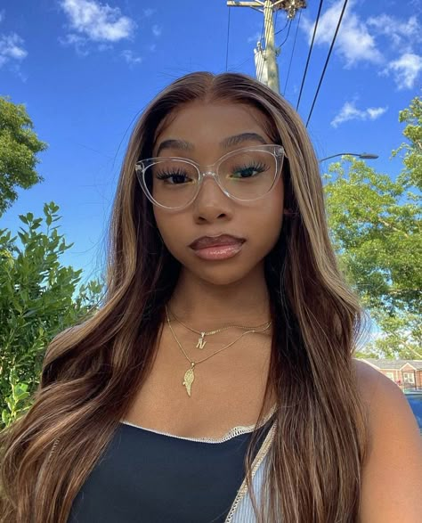 Glasses Inspiration, Dyed Hair Inspiration, Stylish Glasses, Front Lace Wigs Human Hair, Girls With Glasses, Hair Inspo Color, Pretty Selfies, Womens Glasses, Aesthetic Hair