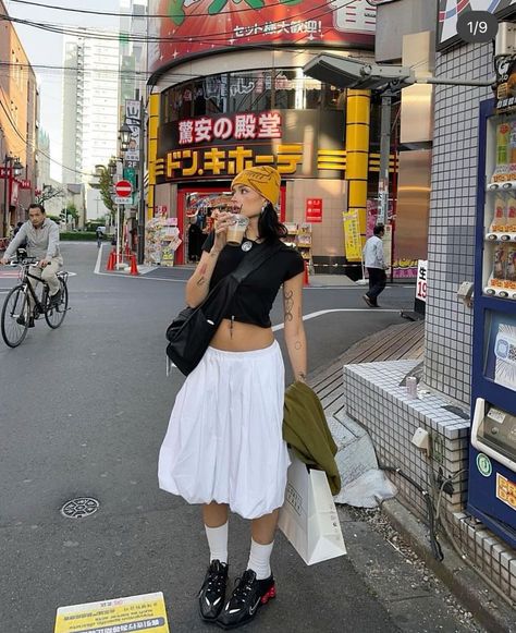 Tokyo Summer Outfits, Japan Outfit Summer, Outfits For Japan, Tokyo Outfits, Japan Ootd, Summer Japan, Japan Fits, Tokyo Photos, Japan Spring