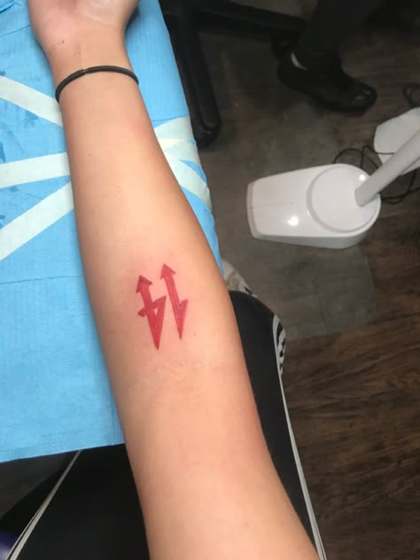 Trippie Redd 14 tattoo Trippie Tattoo Ideas, Red Tattoo Ideas For Men, Trippie Tattoos, 1400 Tattoo, 1400 Tattoo Trippie, 1400 Trippie Tattoo, Trippie Red Tattoos, Trippie Red Tattoo Ideas, Rap Tattoo Ideas