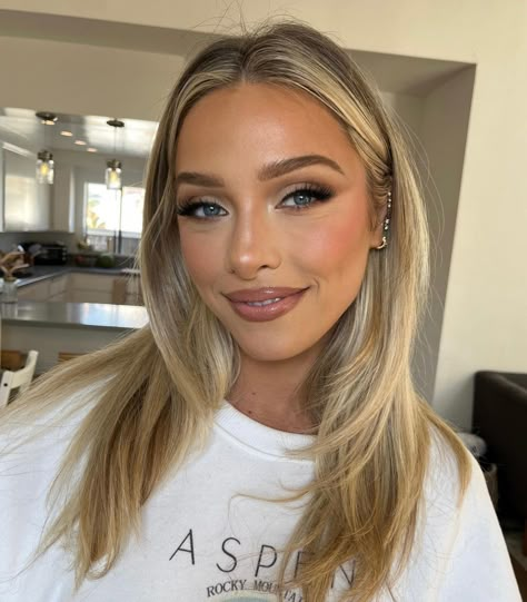 Devynne Johnson | Cutie babe @delaneychilds 💖🫶 Lips: @makeupbymario lip pencil in Smokey pink Lipstick @tomfordbeauty blush nude gloss @fentybeauty in… | Instagram Smokey Glowy Makeup, Smokey But Natural Makeup, Homecoming Makeup Brown Eyes, Formal Makeup Pink Dress, Blush Pink Wedding Makeup, Medium Coverage Makeup, Blonde Smokey Eye, Soft Glam Makeup For Blue Eyes, Hoco Makeup For Pink Dress