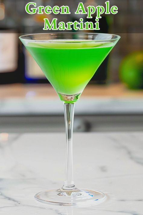 The Green Apple Martini is a vibrant and refreshing cocktail known for its bright green color and tangy, sweet flavor. Green Apple Martini, Winter Vodka Cocktails, Green Apple Vodka, Apple Schnapps, Vodka Cocktails Easy, Summer Vodka Cocktails, Bright Green Color, Apple Martini, Vodka Cocktails Recipes