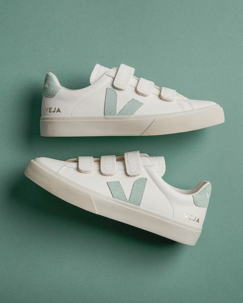 VEJA (@veja) • Instagram photos and videos Social Inclusion, Le Basket, Veja Shoes, Veja Sneakers, Girly Things, Fair Trade, Matcha, Organic Cotton, Shoe Bag