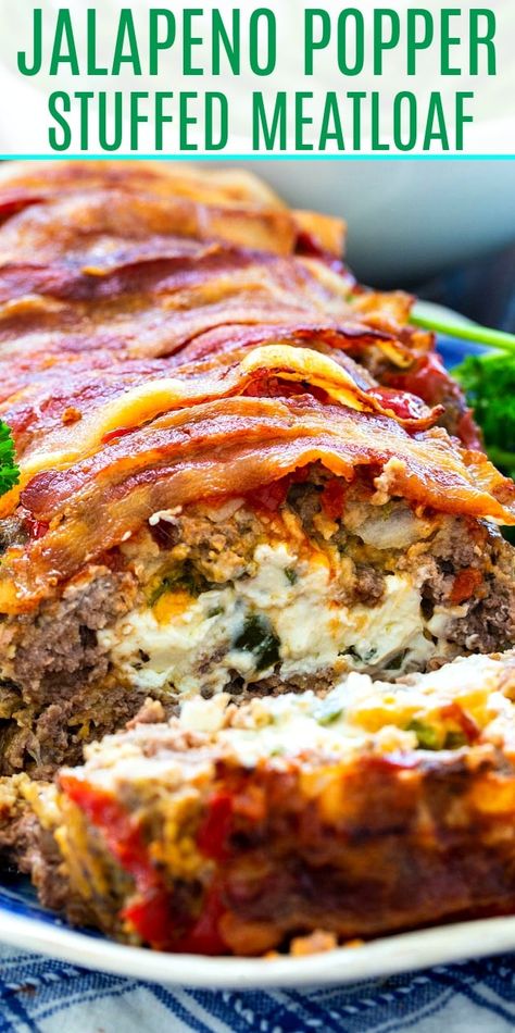 Spicy Meatloaf, Stuffed Meatloaf, Meatloaf Dinner, Good Meatloaf Recipe, Wrapped In Bacon, Best Meatloaf, Jalapeno Popper, Jalapeno Poppers, Beef Recipes Easy