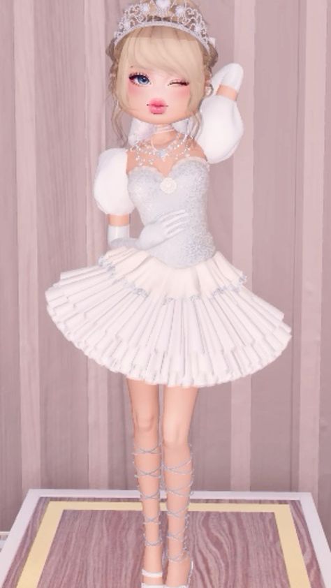 Swan Lake Outfit Ideas, Dti Outfit Idea Theme Ballerina, Royale High Ballerina, Dti Theme Ballerina, Ballerina Dti Outfit, Dress To Impress Theme Ballerina, Ballerina Outfit Dress To Impress, Dress To Impress Ballerina, Ballerina Wallpaper