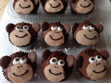 Monkey Cupcakes Zoo Birthday Cake, Safari Cupcakes, Monkey Cupcakes, Delicious Cupcakes Recipes, Cake Pop Designs, Monkey Party, Monkey Cake, Kid Cupcakes, Cupcake Cake Designs