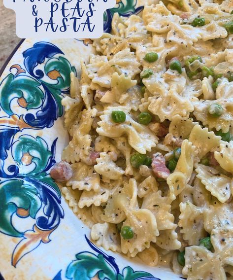 Creamy Pancetta and Peas Pasta Pancetta And Peas, Peas Pasta, Easy Lasagna Soup, Pasta Recipes Video, Rice Risotto, Pancetta Pasta, Pasta With Peas, Pasta With Meat Sauce, Italian Dinner Recipes