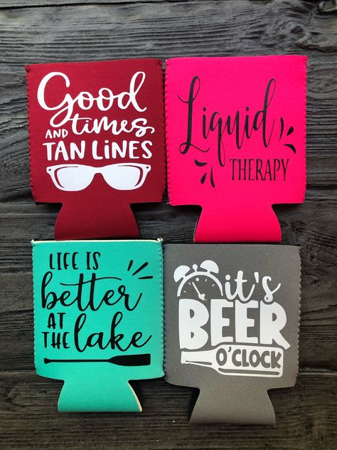 Koozies Diy, Bar Towels, Custom Coozies, Koozie Design, Cricut Iron On Vinyl, Vinyl Board, Bottle Koozies, Projets Cricut, Cricut Craft Room