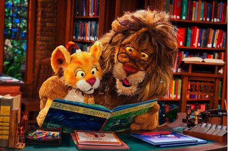 Read Between the Lions, PBS Between The Lions Pbs, Between The Lions, Old Kids Shows, Nostalgia 2000s, Right In The Childhood, 2010s Nostalgia, Childhood Memories 90s, Nostalgic Pictures, Kids Memories