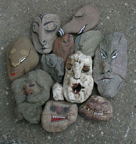 All sizes | Steingeistergruppe, via Flickr. Drawing Stone, Rock Kunst, Stone Drawing, Rock Faces, Rock Face, Paint Rock, Pet Rocks, Rock Painting Designs, Stone Crafts