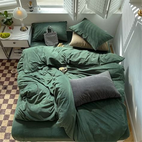 Fitted Bed, Baby Sheets, Future Apartment Decor, Bedroom Setup, Dekorasi Kamar Tidur, Casa Vintage, Apartment Decor Inspiration, Dream Room Inspiration, Room Makeover Bedroom