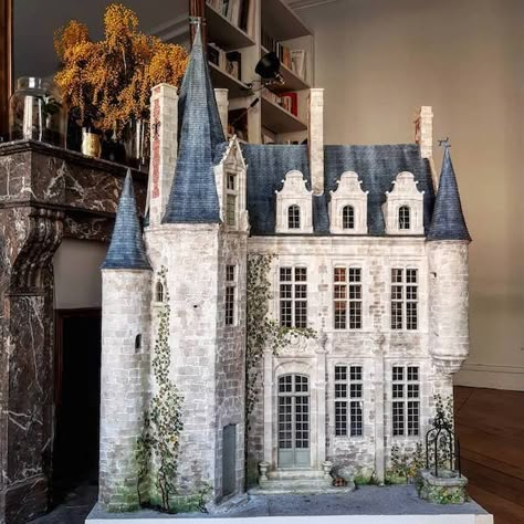 My French Country Home Magazine » An Amazing Château Dollhouse Storybook Mansion, Brick Dollhouse, Treehouse Library, Sims Cottage, French Doll House, Mini Castle, Castle Dollhouse, Box Sculpture, Residence Architecture