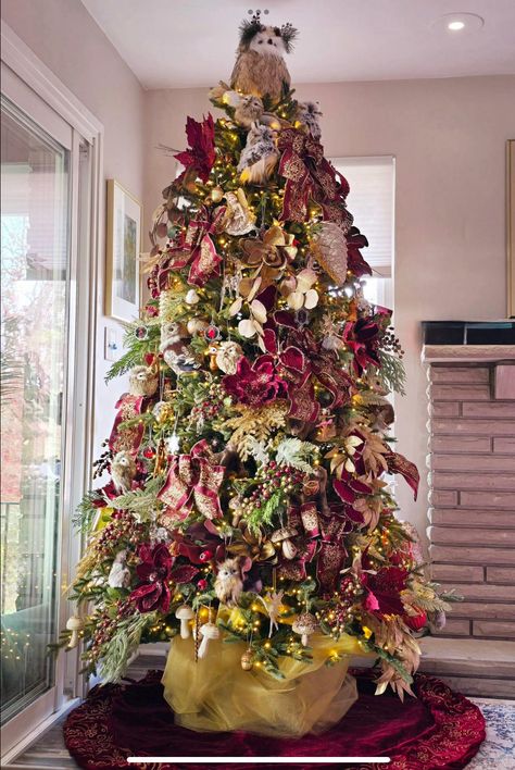 Christmas Decor Gifts, Tree Inspiration, Diy Christmas Ideas, Christmas Tree Inspiration, Poinsettia, Diy Christmas, Decor Gifts, Christmas Diy, Christmas Ideas