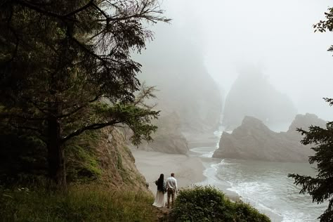 Intimate, Foggy & Moody Samuel H. Boardman Oregon Coast Elopement Samuel H Boardman Elopement, Harry Potter Herbology, Oregon Coast Elopement, Pnw Elopement, Harry Potter Wedding Theme, Coast Elopement, Monster Book Of Monsters, San Diego Living, Maine Coast