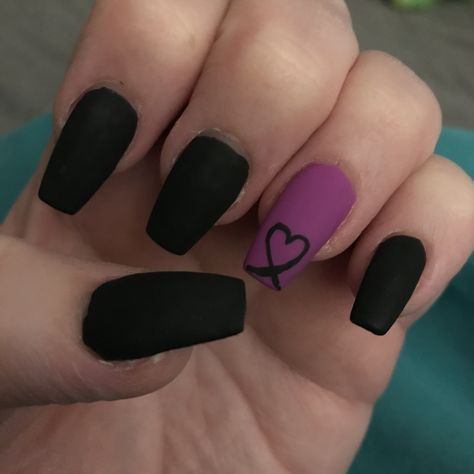 my nails Matte Black n Prpl w heart Purple Coffin Nails, Nails Matte Black, Black And Purple Nails, Black Coffin Nails, Purple Nail Art, Nails Valentines, Lilac Nails, Nails Purple, Black Acrylic Nails