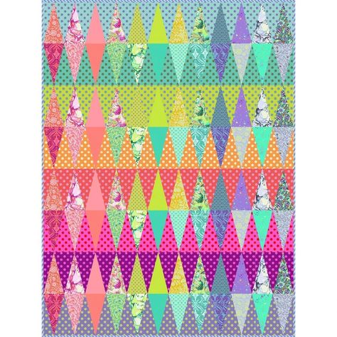 Tula Pink Tabby Mountain Pinkerville Quilt Kit - TheDIYAddict Mountain Quilt Pattern, Mountain Quilt, Quilt Top Patterns, Tula Pink Quilt, Pink Quilt, Tula Pink Fabric, Colorful Quilt, Mountain Quilts, Quilt Fabrics