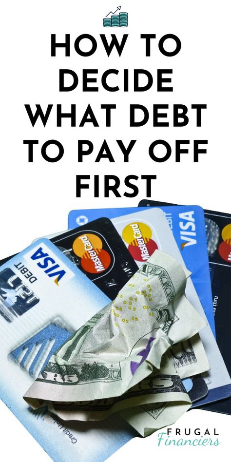 If you're trying to pay off multiple debts, it can be confusing to figure out what debt to pay off first. There are all kinds of opinions on how to get out of debt and in what order to pay off loans and credit cards. Learn about getting rid of debt the fastest way possible when you choose what debt to pay off first. #Debt #DebtPayoff #DebtPayoffTips #PersonalFinance #Money How To Pay Off 30000 In Debt, Credit Card Debt Payoff, Debt Payoff Plan, Debt Reduction, Money Budget, Paying Off Student Loans, Early 20s, Saving Strategies, Paying Off Credit Cards