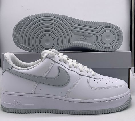 Air Force 1 Grey And White, Nike Air Force 1 '07, Nike Air Force 1 Men, Air Force 1 Men, Zapatillas Nike Air Force, Nike Air Force Men, Shoe Rotation, Air Force One Shoes, Nike Air Force 1 Outfit