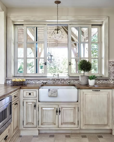 Farmhouse Patio Ideas, Farmhouse Patio Decor, Window Over Kitchen Sink, Instagram Drinks, Window Over Sink, Kitchen Sink Window, Patio Windows, Farmhouse Patio, Farmhouse Flooring