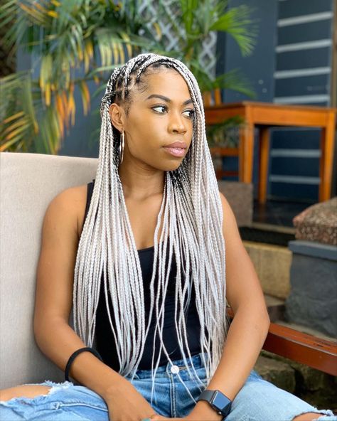 40 Knotless Braid Styles For 2021 (Jumbo, Lose Braid & More) | ThriveNaija Silver Cornrows Braids, Silver Box Braids Black Women, Silver Braids For Black Women, Silver Box Braids, Silver Braids, Grey Box Braids, Beyonce Concert, Knotless Braid, Braids Knotless