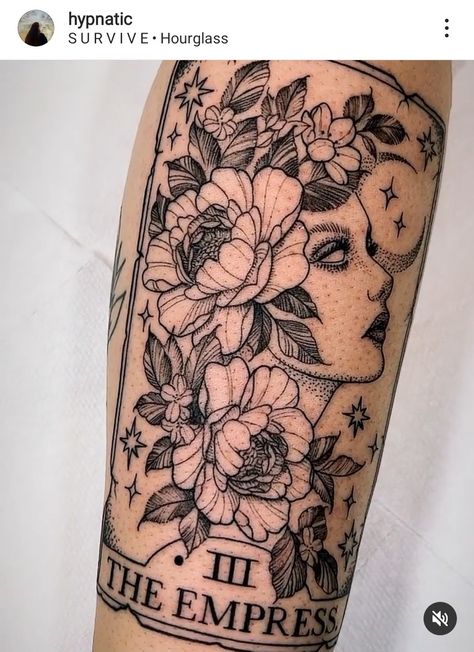 Feminine Tarot Card Tattoo, Empress Card Tattoo, Floral Tarot Card Tattoo, Mother Tarot Card Tattoo, Tarot Card Tattoos For Women, Bratty Tattoo, The Empress Tattoo Ideas, Neo Traditional Tarot Tattoo, Tarot Tattoos For Women