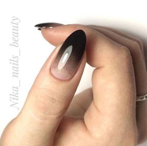 Black Ombre Nails, Unghie Sfumate, Witchy Nails, Black Nail Art, Nail Polish Trends, Ombre Nail Designs, Nail Fashion, Black Nail, White Nail