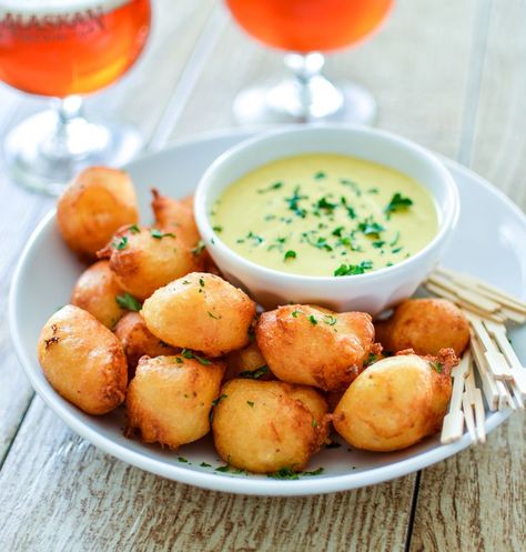 Manchego Cheese Fritters with Honey Mustard Ranch are the perfect appetizer recipe for any party occasion! | www.cookingandbeer.com Cheese Fritters, Manchego Cheese, Ranch Recipe, Cold Appetizers, Art Student, Finger Food Appetizers, Perfect Appetizers, Party Foods, Milk Recipes