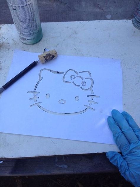 Hello kitty stencil Spray Paint Wallpaper, Hello Kitty Stencil, Hello Kitty Spray, Spray Paint Shirt, Gf Gifts, Stencil Spray Paint, Art Hello Kitty, Spray Paint Wall, Paint Wallpaper