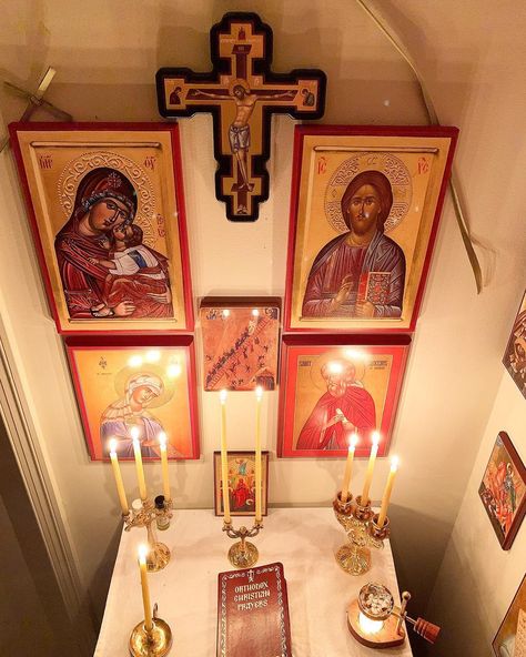 Sergey on Instagram: “Icon corners are a beautiful thing. Having a designated space to step outside of the world and step into a place of prayer is incredibly…” Orthodox Christian Icon Corner, Orthodox Icon Corner, Orthodox Prayer Corner, Altar Christian, Icon Corner, Crucifix Art, Home Altar Catholic, Orthodox Prayers, Catholic Altar